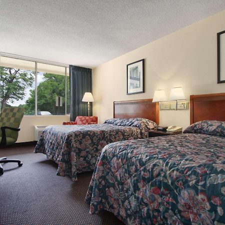 Super 8 By Wyndham Dover Exterior foto